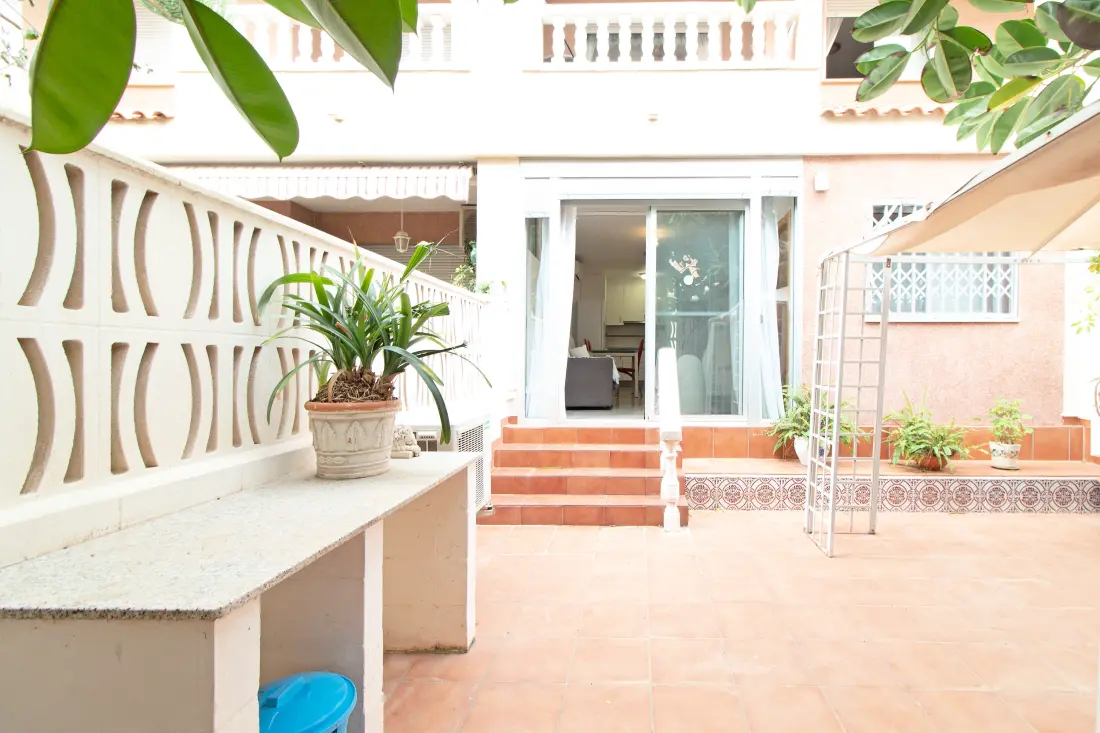 Apartamenty w Canet d 'En Berenguer