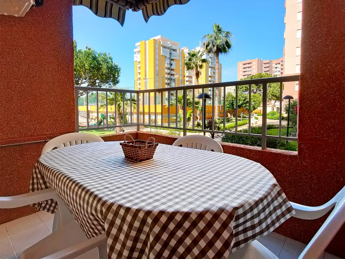 Apartamenty w Canet d 'En Berenguer