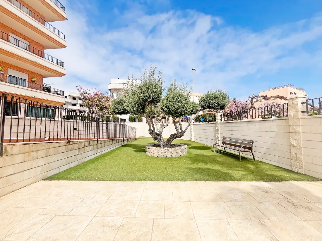 Apartamenty w Canet d 'En Berenguer