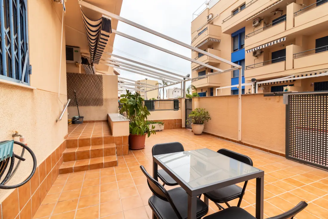 Apartamenty w Canet d 'En Berenguer