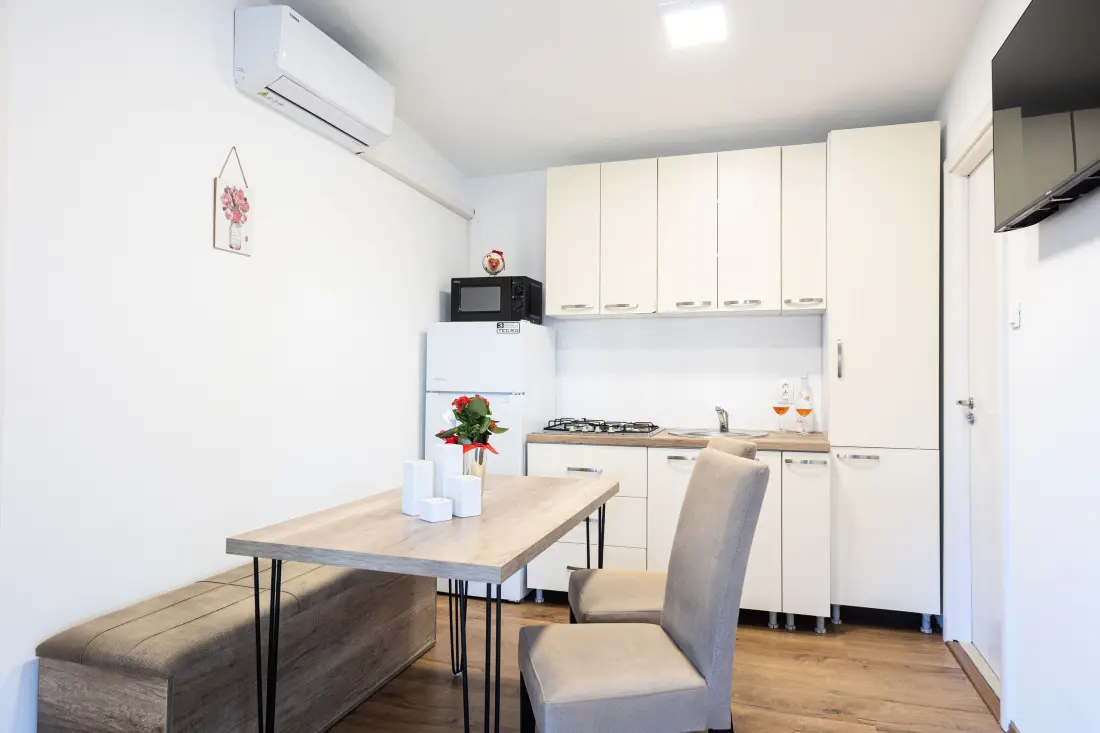 Mobil Home - Bungalow - Ház Donji Karinban