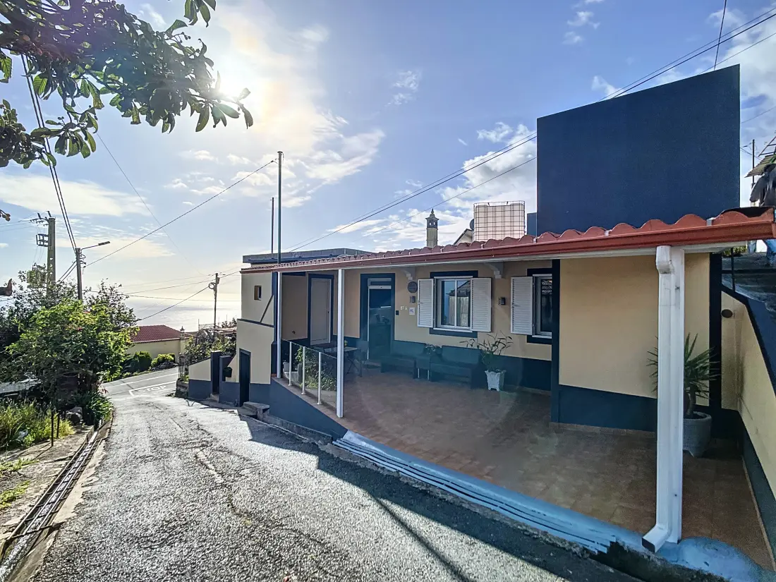 House in Ponta do Sol (Madere)