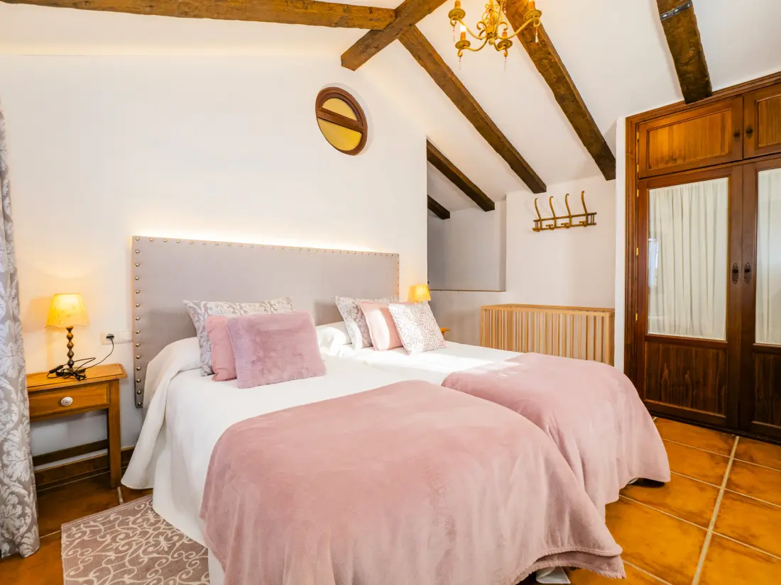 Huis in Setenil de las bodegas