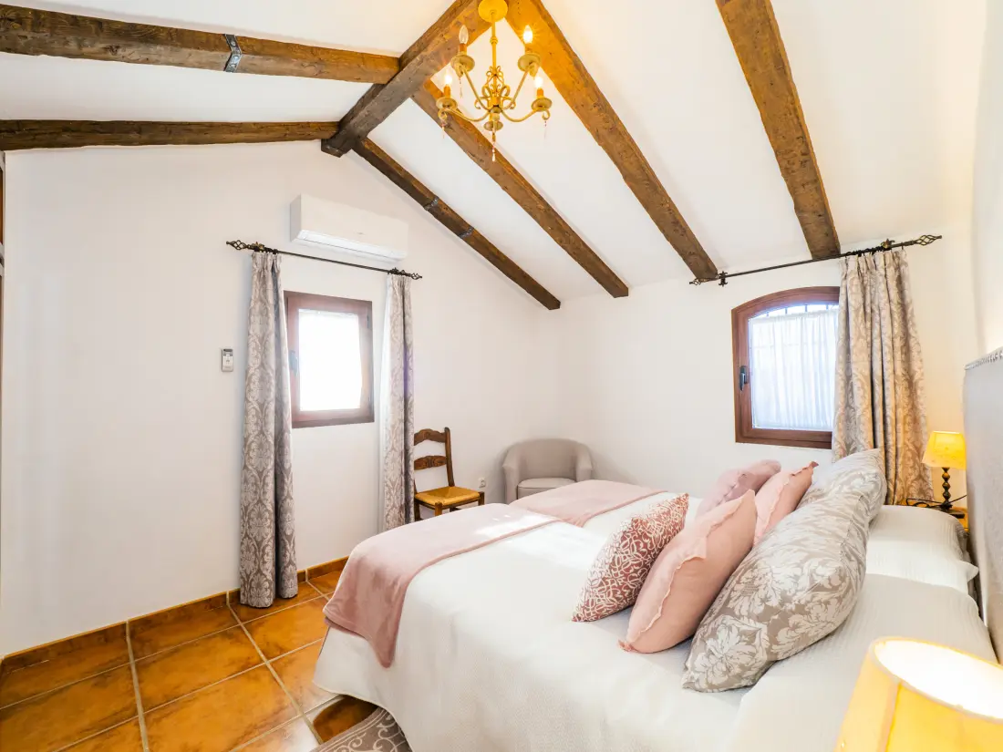 Huis in Setenil de las bodegas