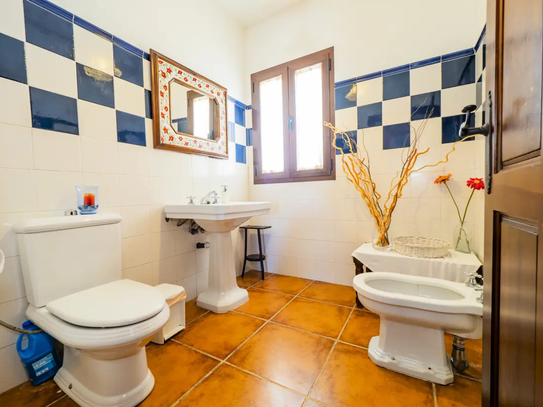 Huis in Setenil de las bodegas