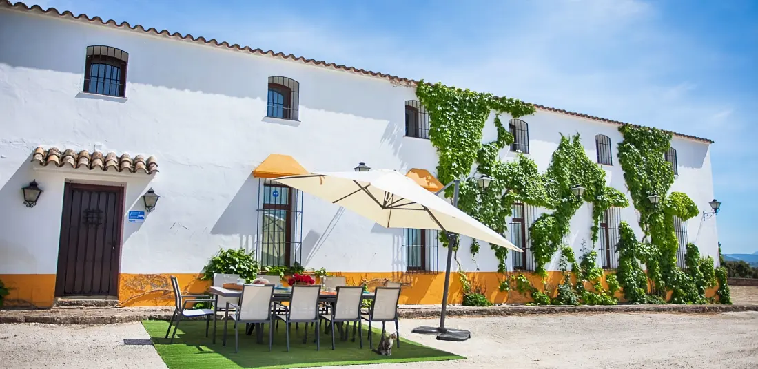 Huis in Setenil de las bodegas