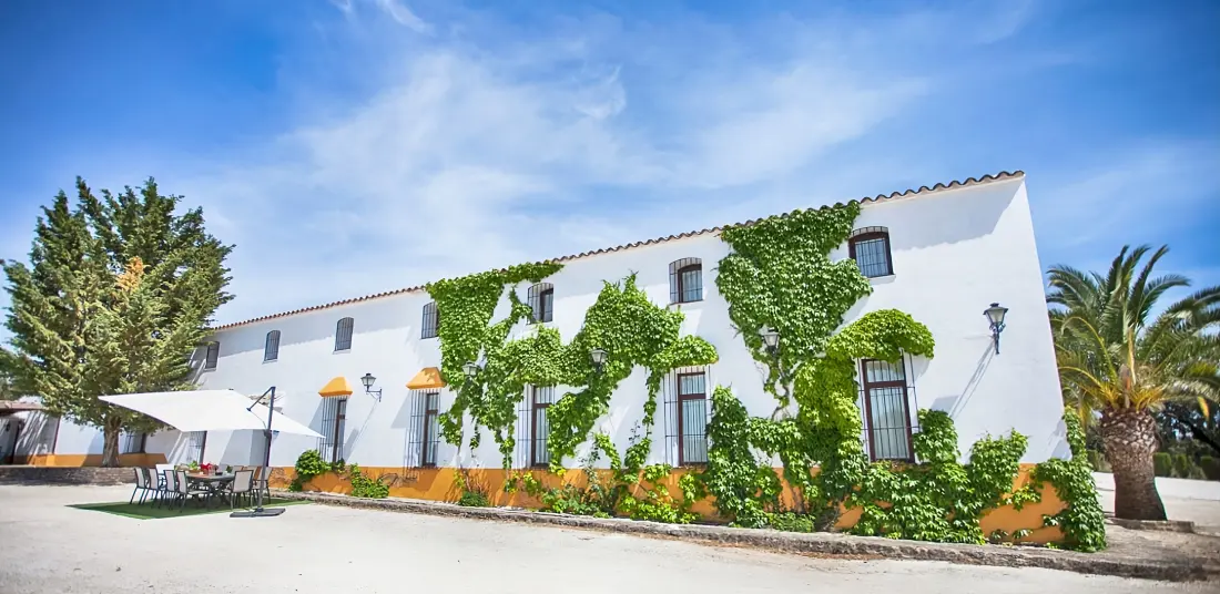 Huis in Setenil de las bodegas