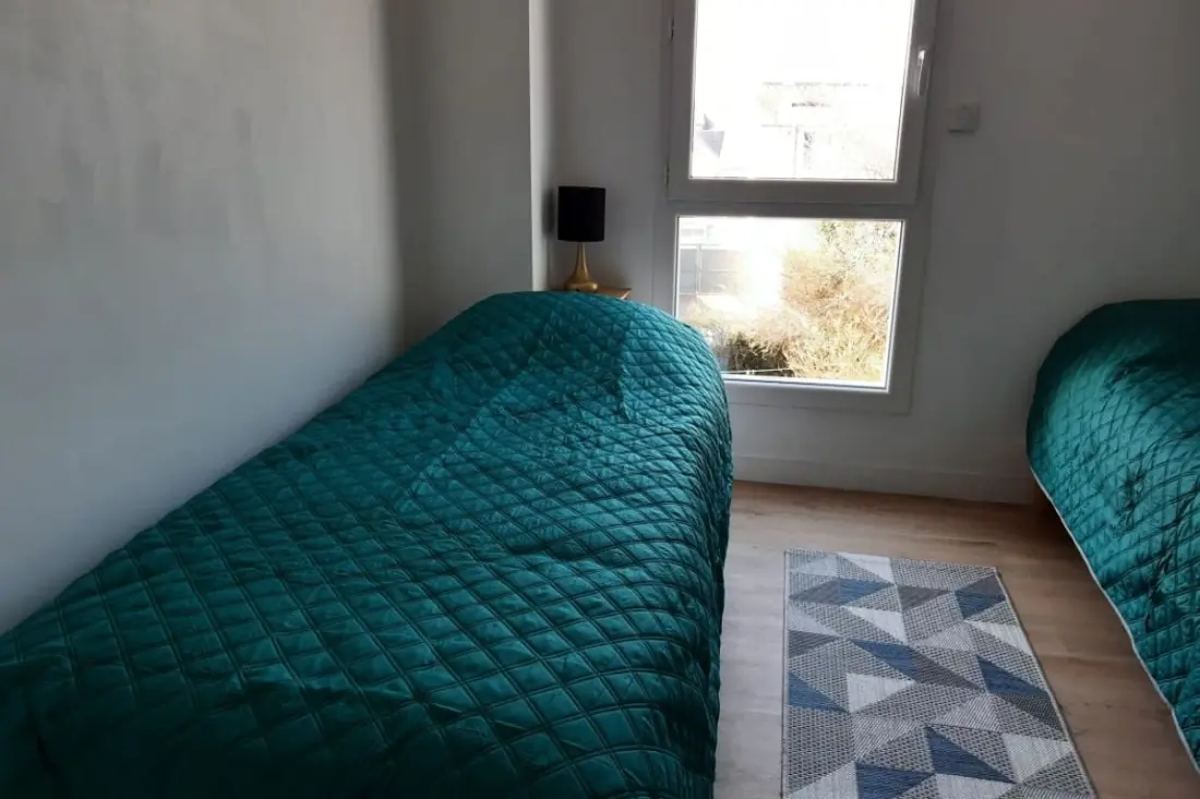Residence Maison Tamaris. Kerttel és zárással