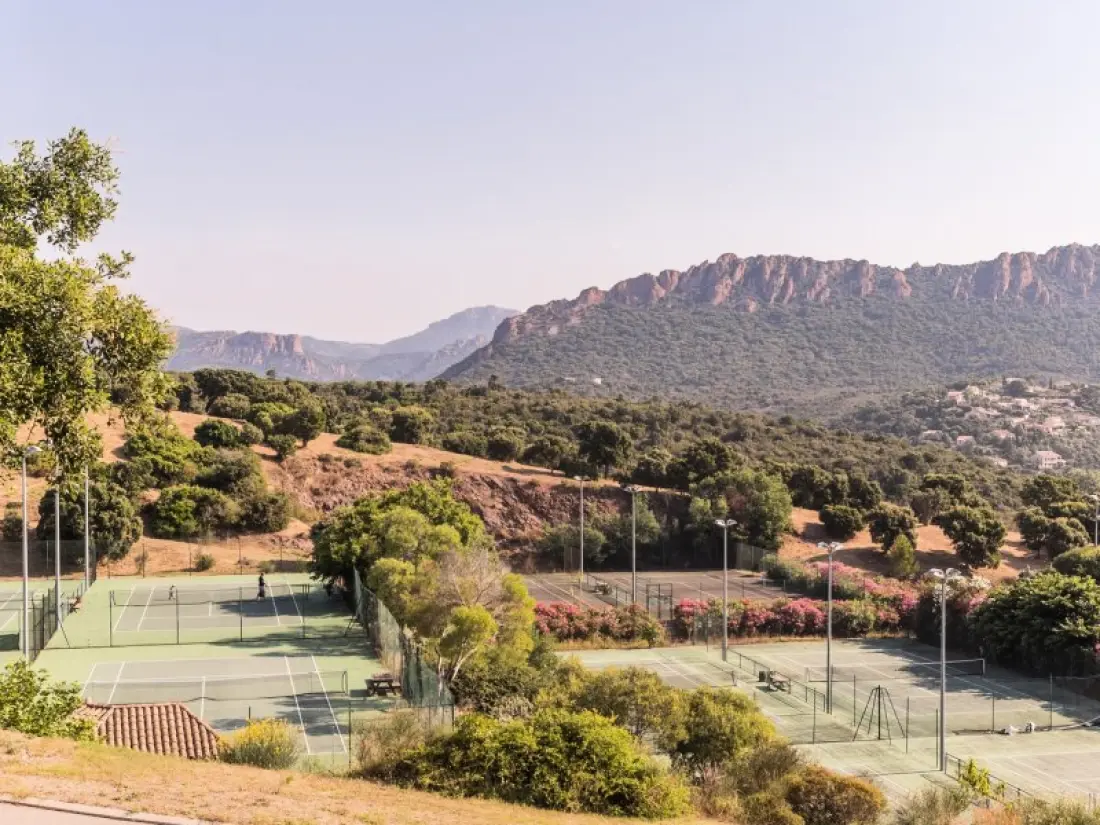 Hotel Pierre & Vacances de l'Esterel 3 Sterne★★★