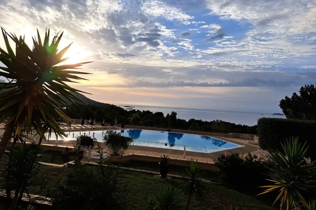 Cap Esterel Family - 2 szoba Sea View Garden Swimming pool Clim Parking zárt