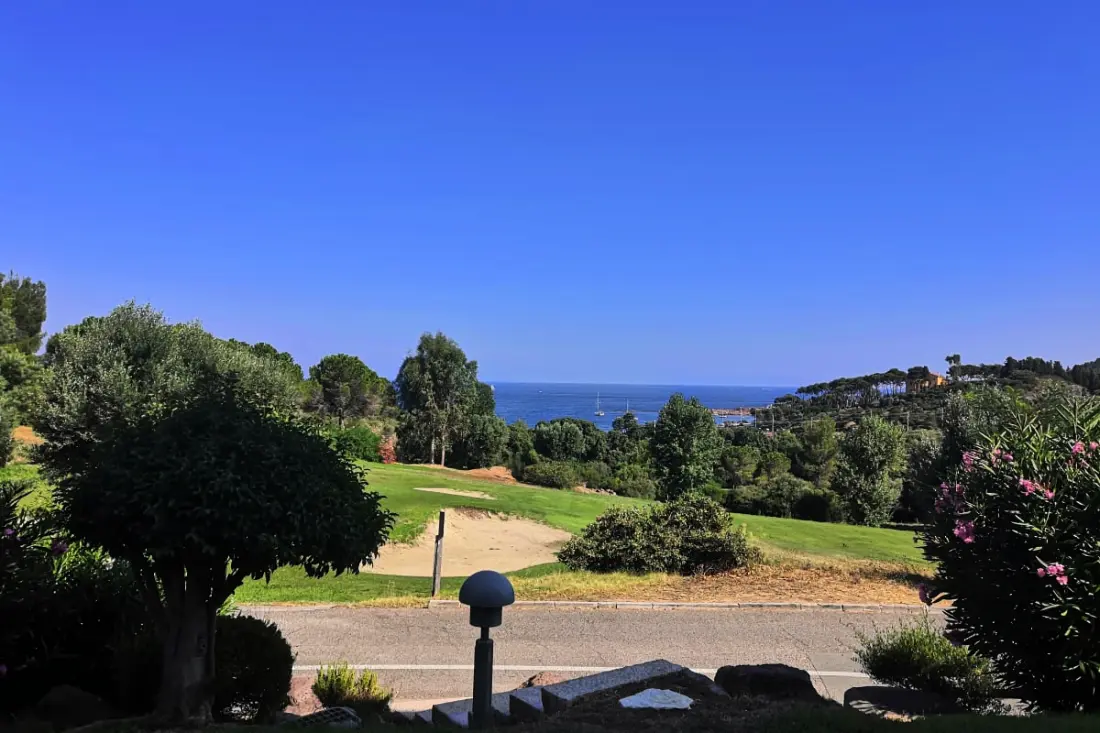 Cap Esterel Family - 2 szoba Sea View Garden Swimming pool Clim Parking zárt
