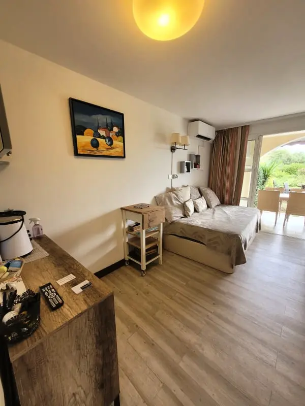 Cap Esterel Family - 2 szoba Sea View Garden Swimming pool Clim Parking zárt