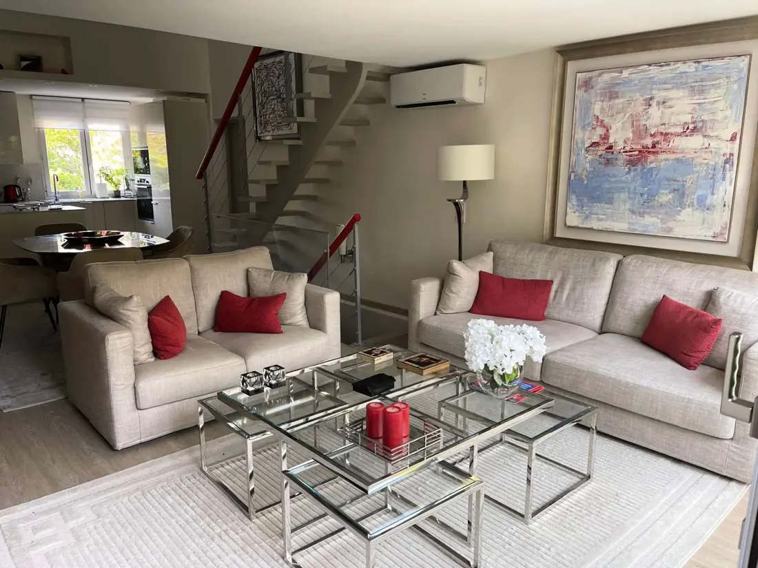 Ag000-293-agay Residence