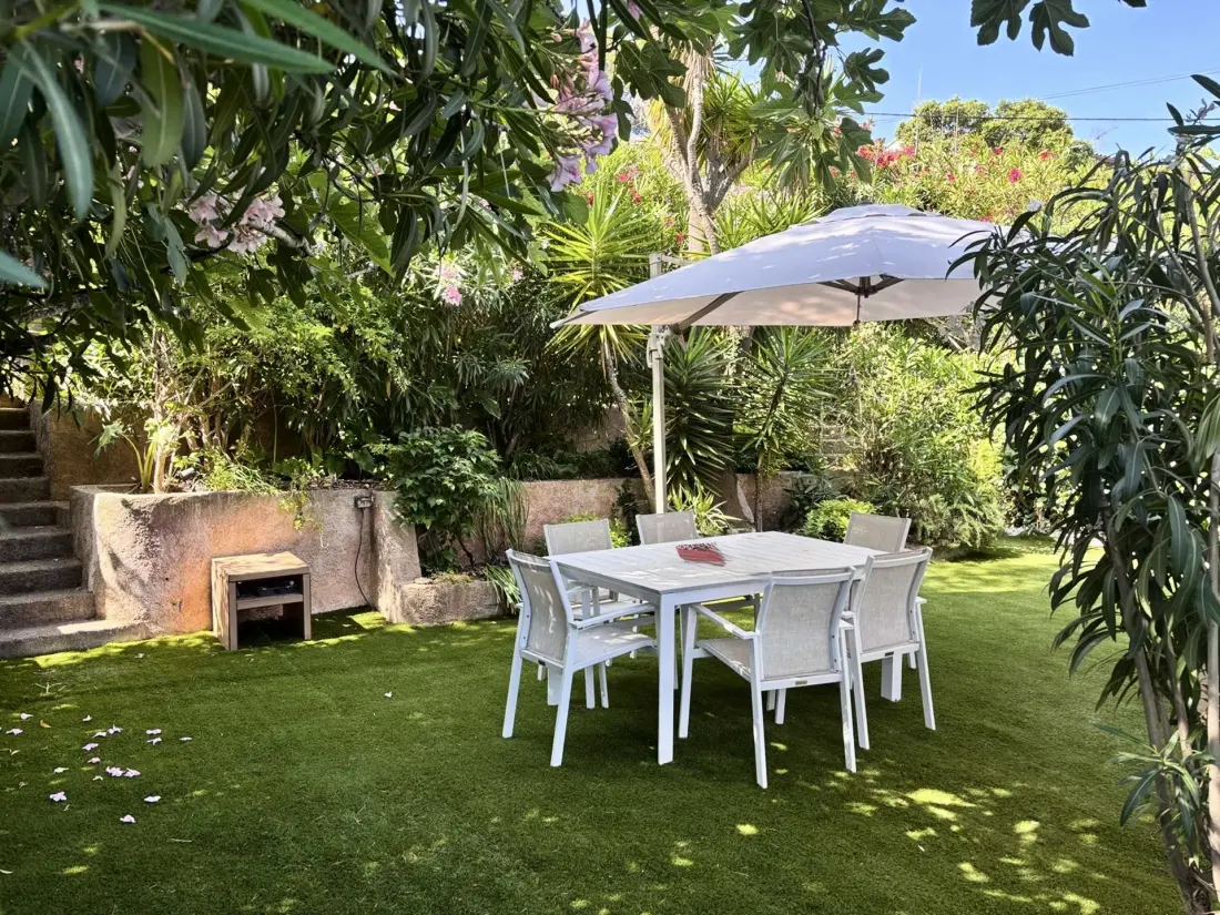 Ag000-293-agay Residence