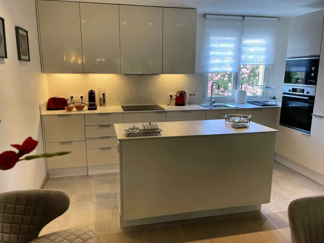 Ag000-293-agay Residence