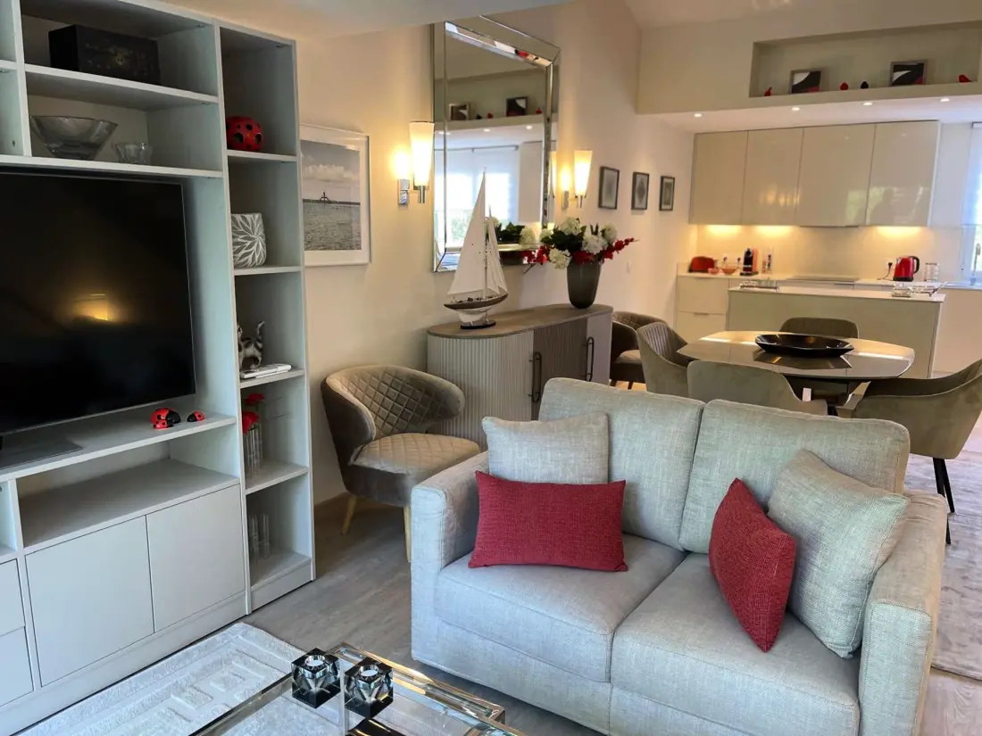Ag000-293-agay Residence