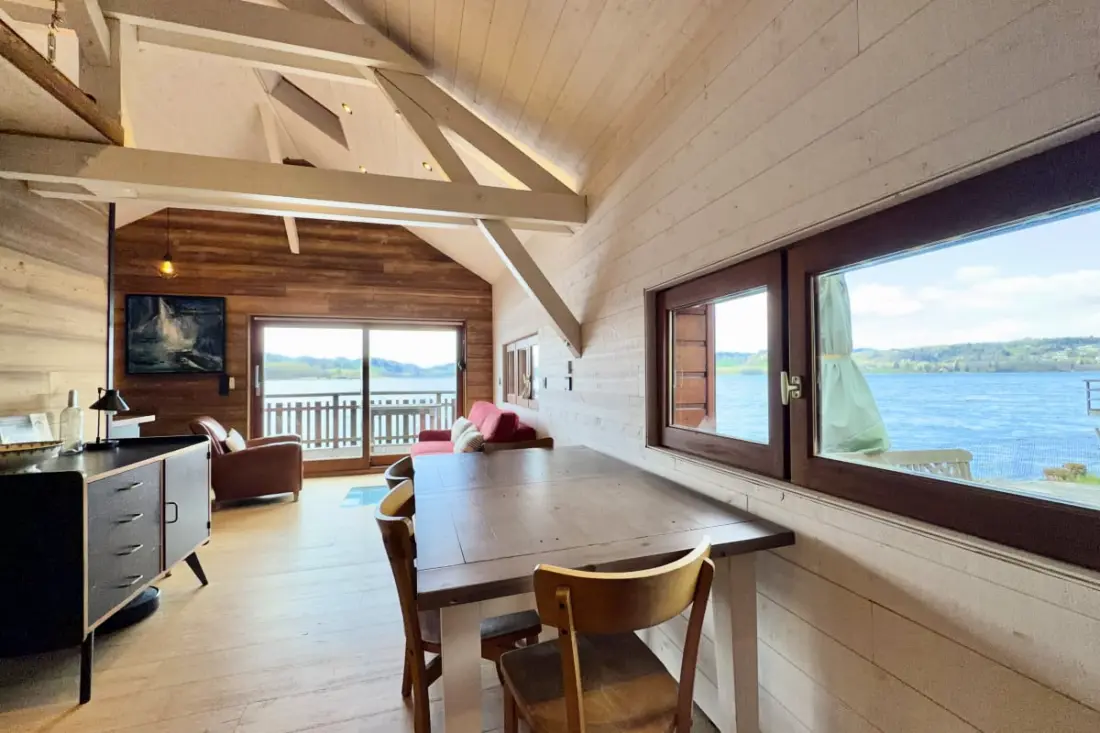 Rare Petit Chalet Sur Le Lac, Barque à Rames, Clim