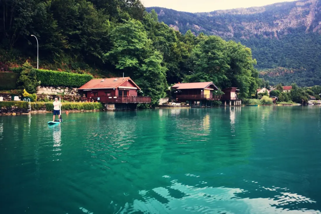Rare Petit Chalet Sur Le Lac, Barque à Rames, Clim