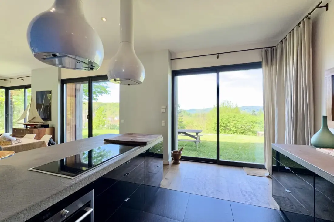 Family Villa Av. Swimming pool in Aiguebelette-le-lac