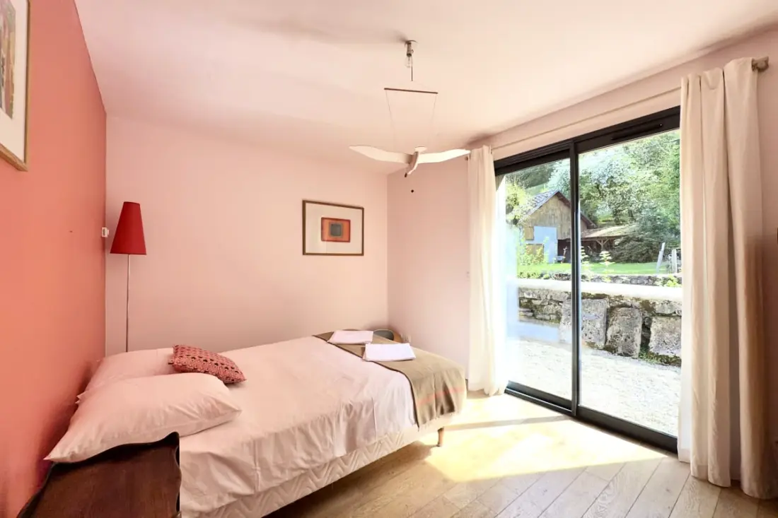 Family Villa Av. Swimming pool in Aiguebelette-le-lac