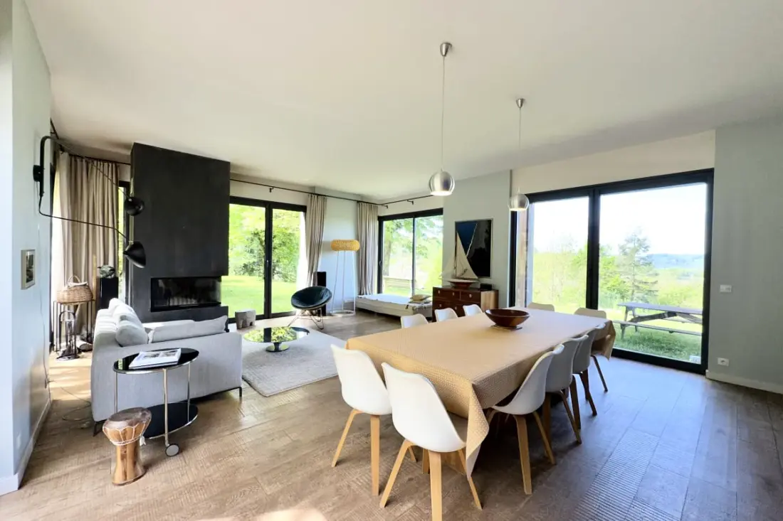 Family Villa Av. Swimming pool in Aiguebelette-le-lac