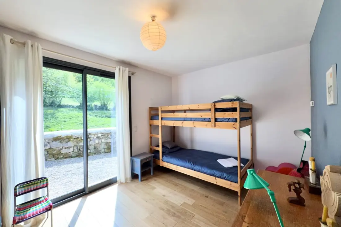 Family Villa Av. Swimming pool in Aiguebelette-le-lac