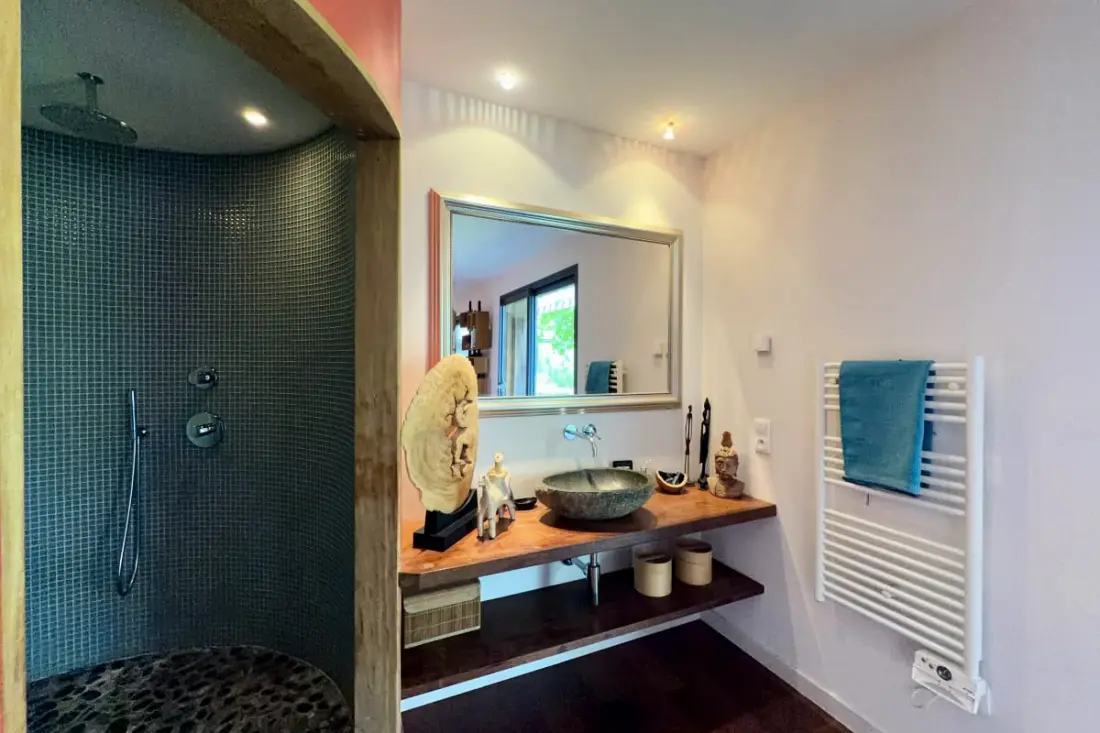 Family Villa Av. Swimming pool in Aiguebelette-le-lac