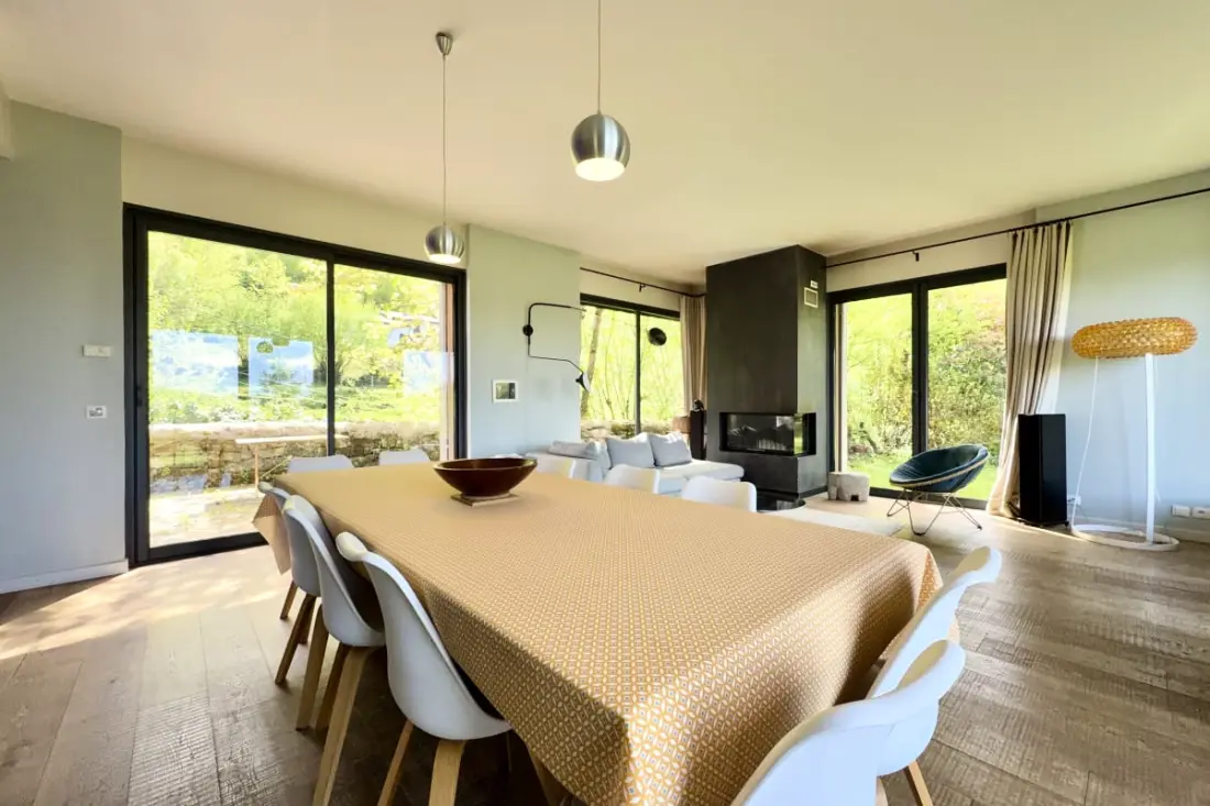 Family Villa Av. Swimming pool in Aiguebelette-le-lac