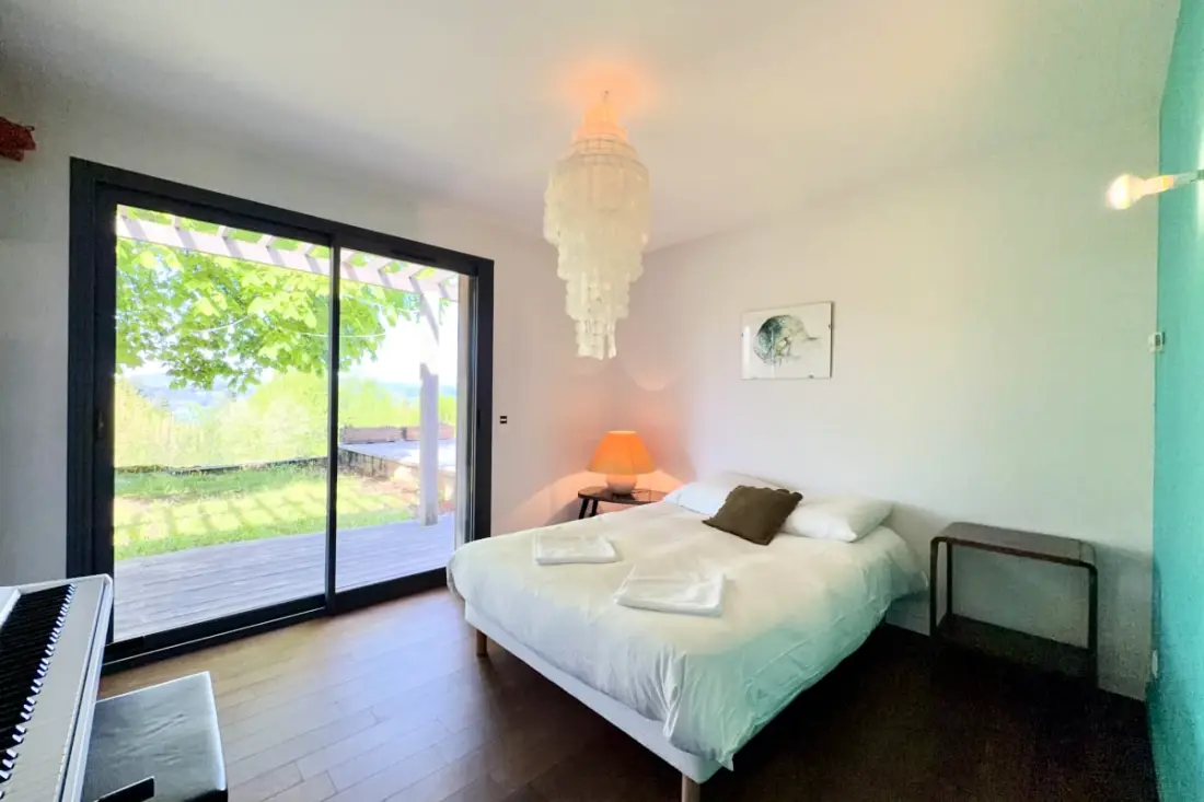 Family Villa Av. Swimming pool in Aiguebelette-le-lac