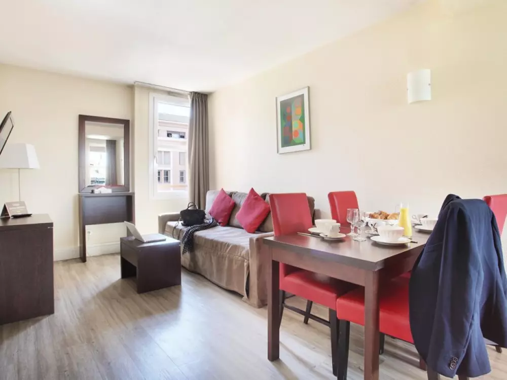 Appart'Hôtel Odalys Centre Palais des Congrès