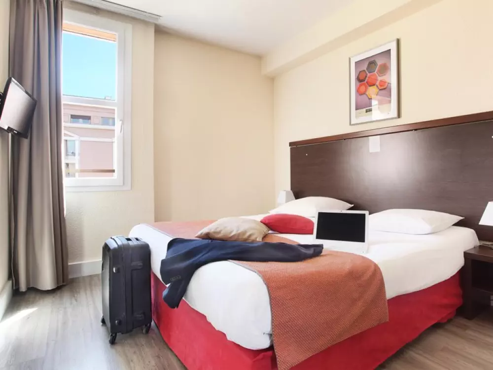 Appart'Hôtel Odalys Centre Palais des Congrès