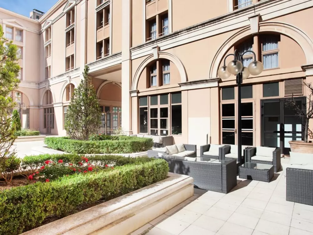 Appart'Hôtel Odalys Centre Palais des Congrès