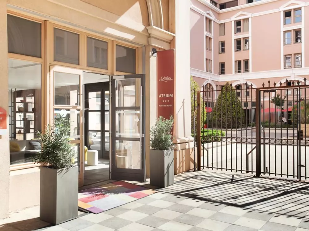 Appart'Hôtel Odalys Centre Palais des Congrès