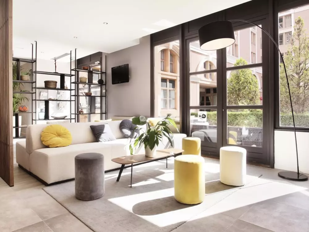 Appart'Hôtel Odalys Centre Palais des Congrès