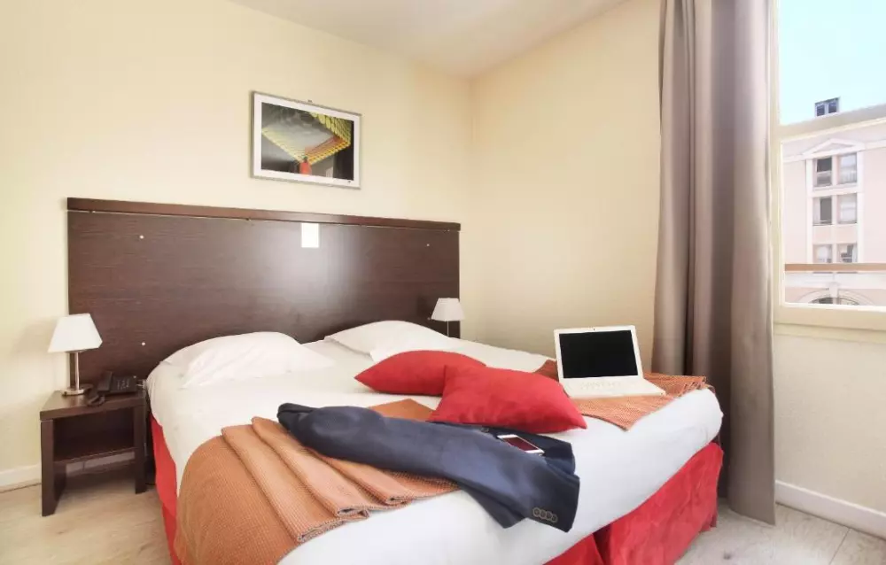 Appart'Hôtel Odalys Centre Palais des Congrès