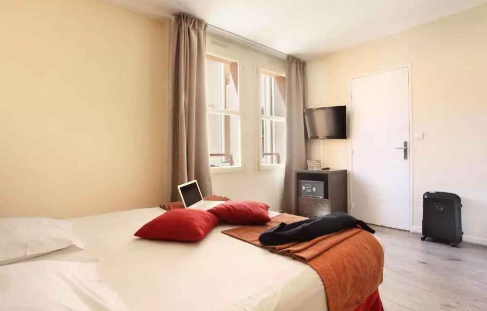 Appart'Hôtel Odalys Centre Palais des Congrès