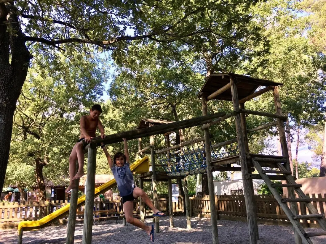 Camping Le Devançon 3 Csillagok★★★
