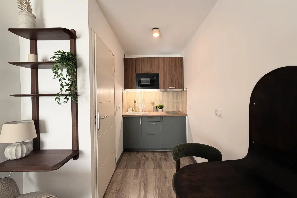 L'oustaloun – Studio De Charme Avec Piscine &amp; Parking - 4