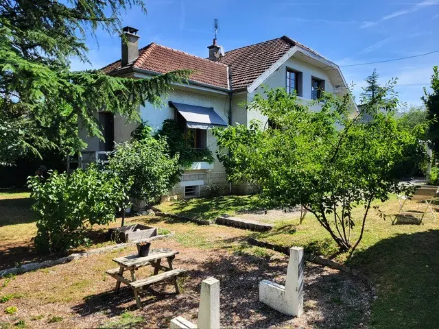Residence egyéni Ház