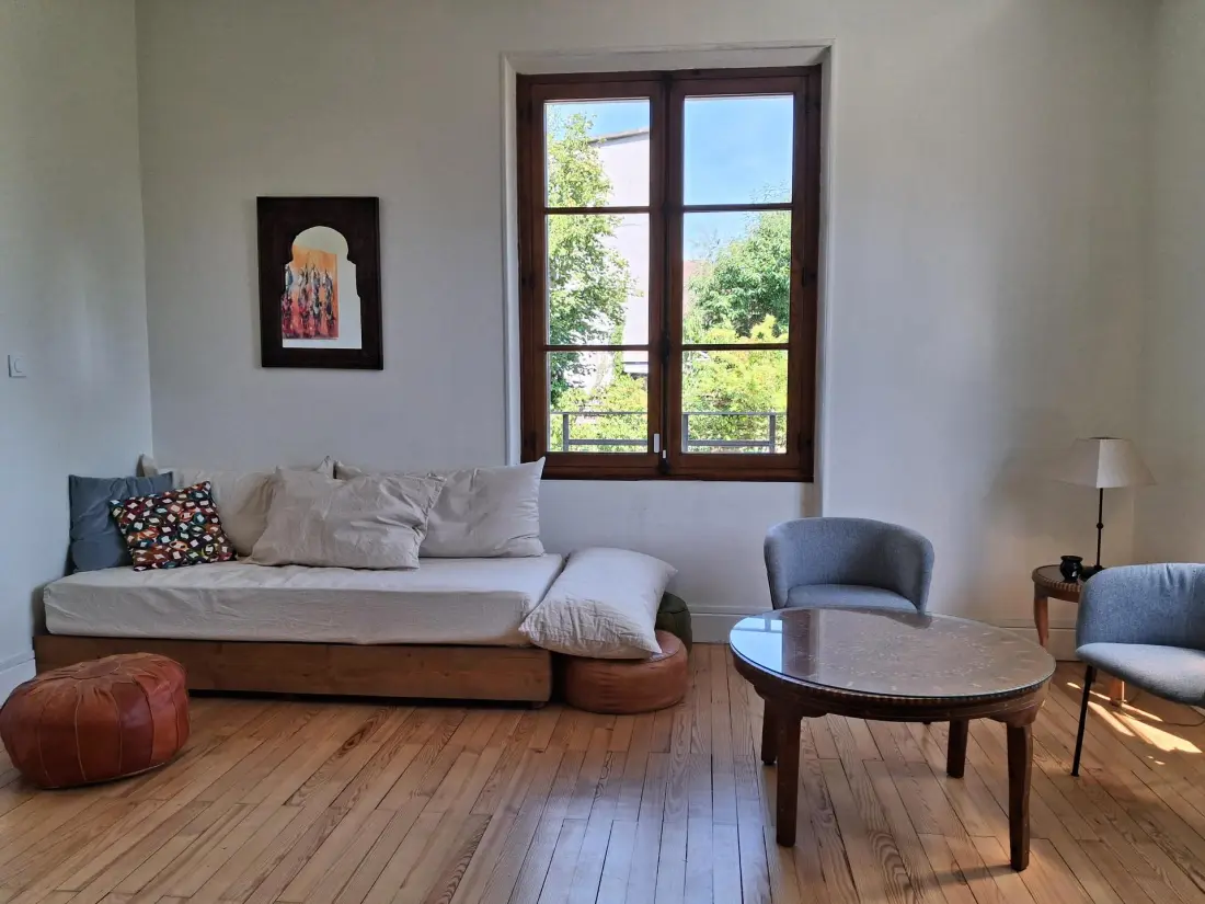 Residence egyéni Ház