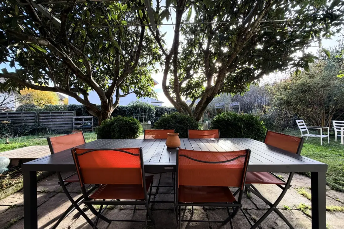 T3 Garden Rez a tó és a város között
