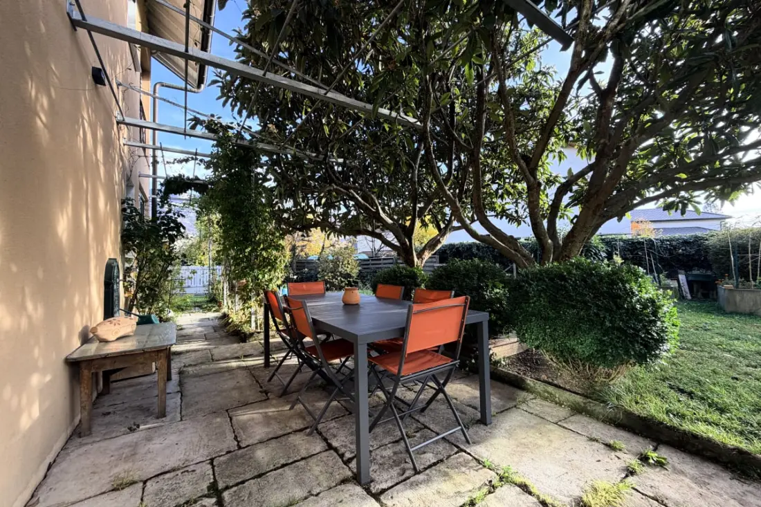 T3 Garden Rez a tó és a város között