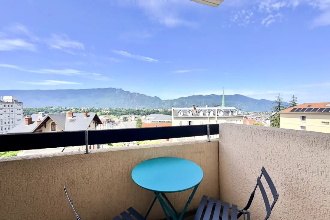 T2 fürdők és központ Aix-les-bains Parking