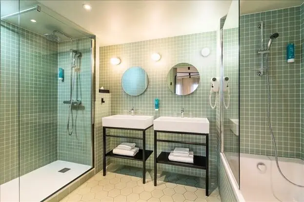 Urban Hotel 4 Csillagok★★★★ Aix-Les-Bains