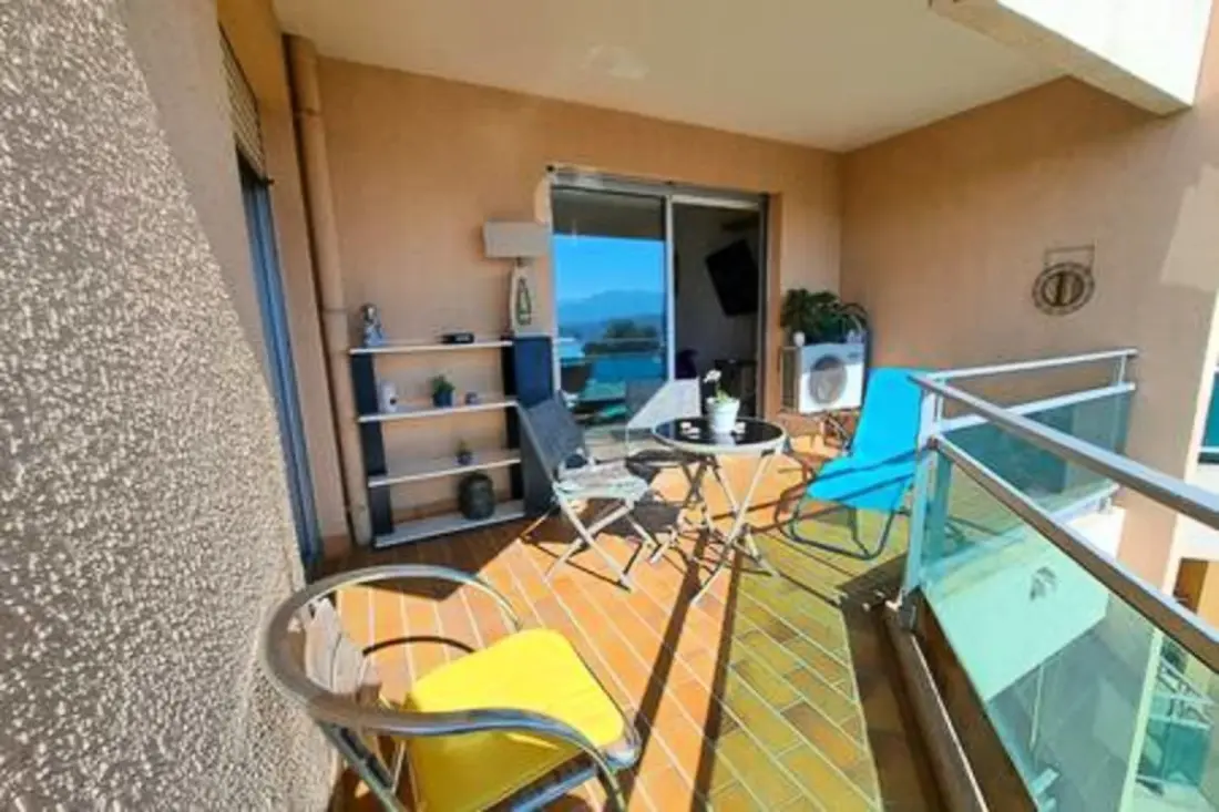 Apartman terasz és parkolás Ajaccio