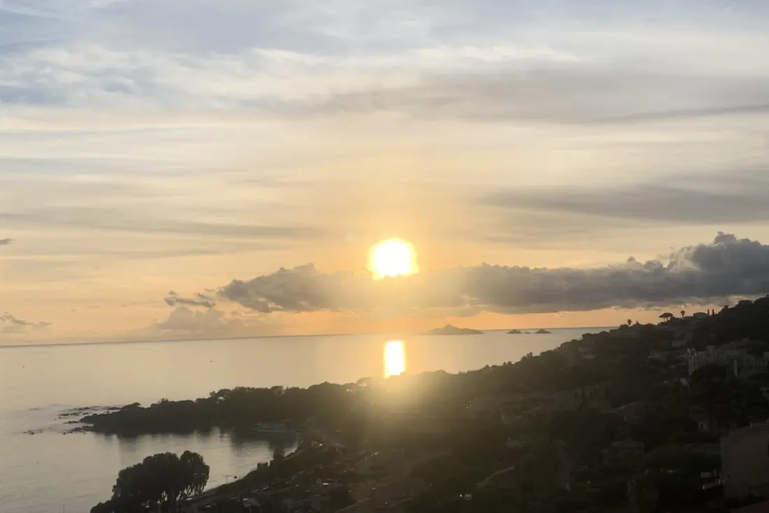 Panoramikus nézet Sea And Sanguinaries, teraszok