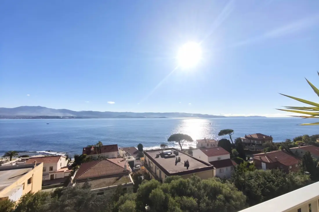 Superb T4 a Gulf View D'ajaccio-val