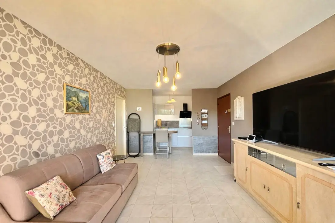Laetitia Residence