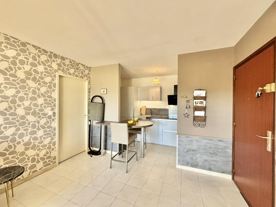 Laetitia Residence