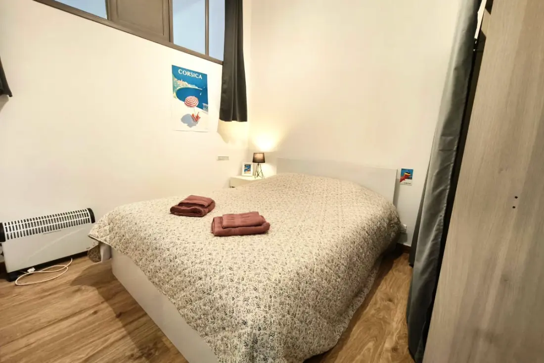 Tágas Cocoon közel a strandhoz
